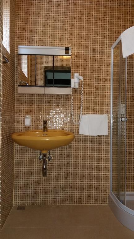 Conacul Balta Alba Hotel Luaran gambar